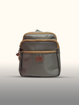 Mochila cruzada Taupe — frente